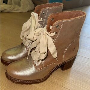 Frye Women's sabrina Metallic Ankle Boots